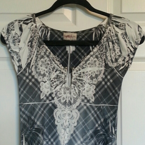 Hana Dress - Picture 2 of 6